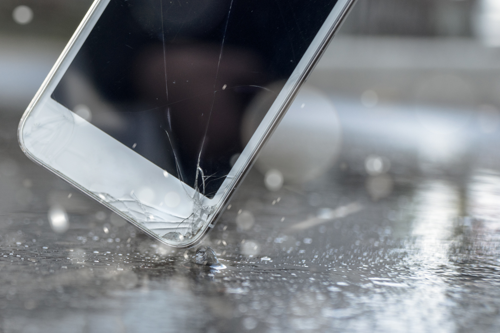 Geräteversicherung für Smartphone & Tablet teuer und oft überflüssig