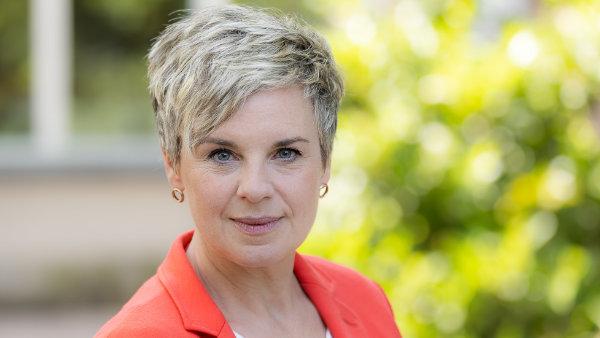 Portraitfoto Andrea Hansen