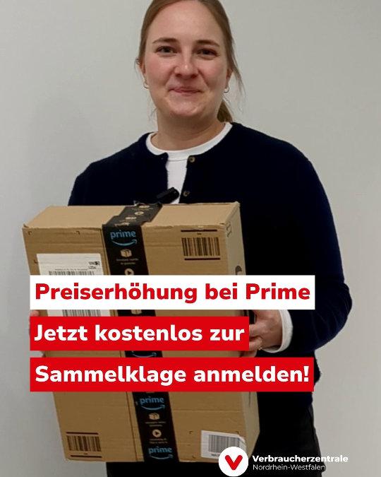 Frau mit Paket in der Hand sieht in die Kamera. Text: "Preiserhöhung bei Prime: Jetzt kostenlos zur Sammelklage anmelden!"