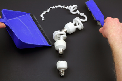 Zerbrochene Energiesparlampe