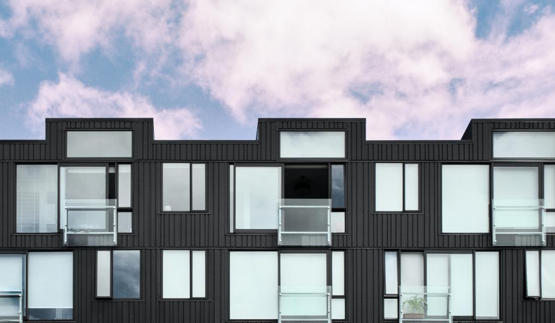 Neubau mit Balkonen