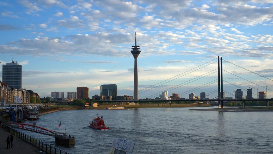 Skyline Düsseldorf mit Fernsehturm