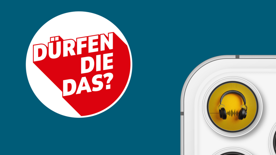 Logo des Podcasts "dürfen die das?" neben Illustration eines Smartphones, in dessen Kameraline ein Kopfhörer zu sehen ist.