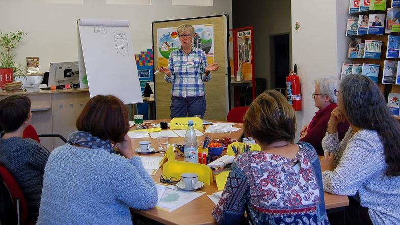 Frauenworkshop Verbraucherzentrale NRW Vortrag der Referentin