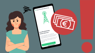 Grafische Darstellung: Links im Bild eine wütende Frau, rechts daneben ein Smartphone, auf dem die Seite dein-rundfunkbeitrag.de zu sehen ist, daran ein roter Kreis mit Euroscheinen. Ganz rechts befindet sich ein großes rotes Ausrufezeichen, in dem "Warnung" steht.